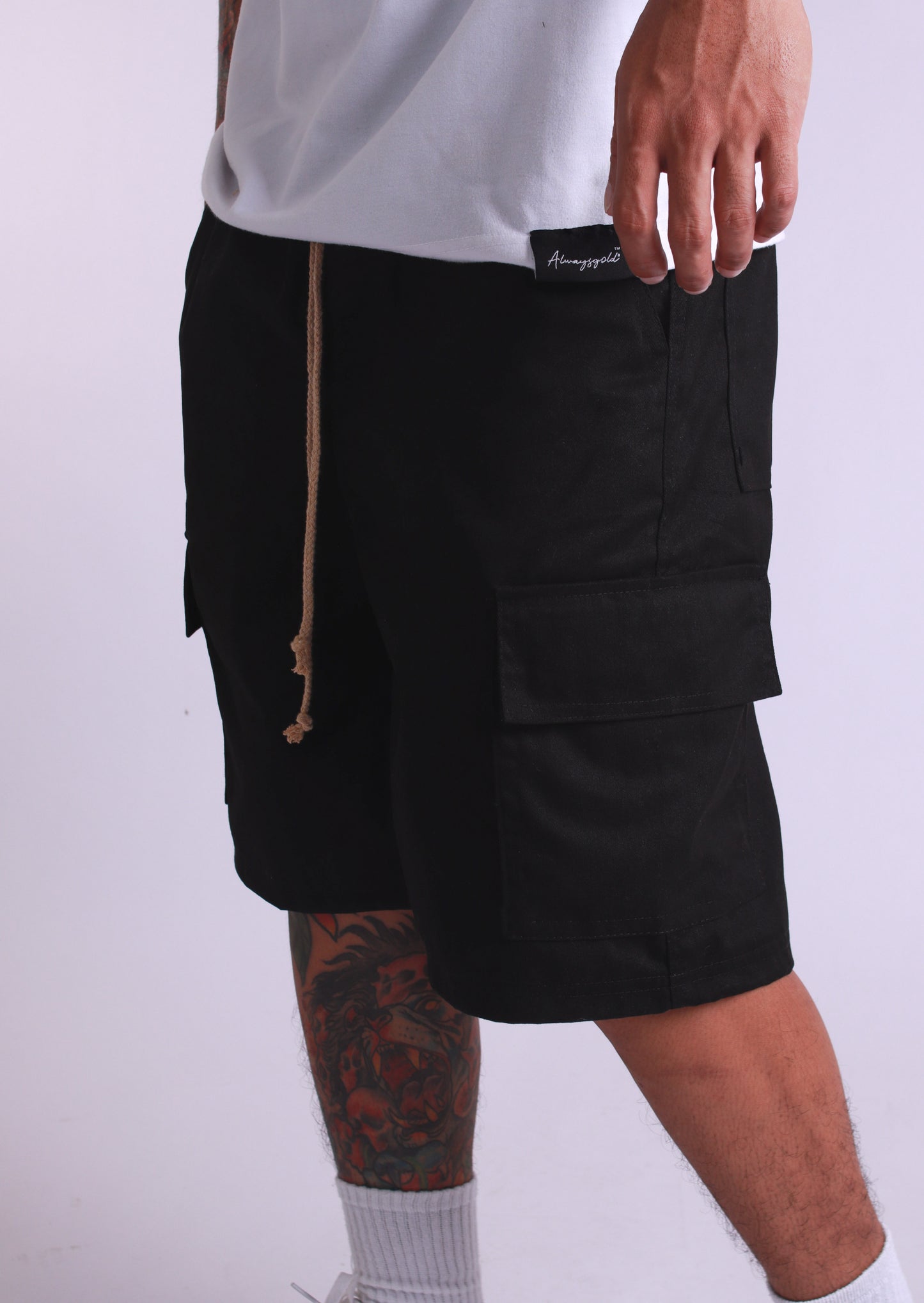 (Copy) CARGO KNEE LEVEL IN black