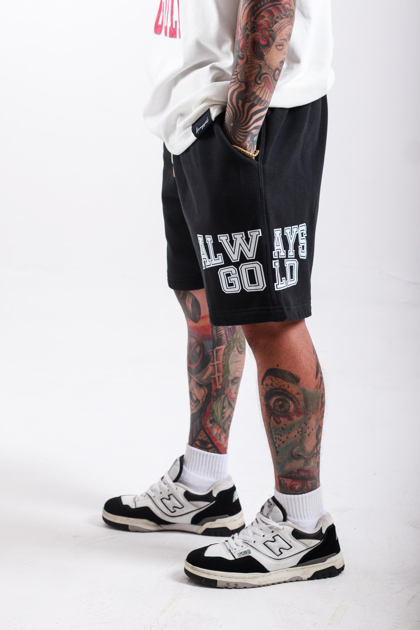 SWEATSHORT OGV2 IN BLACK