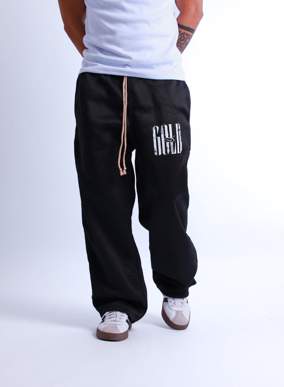 Wide Leg Pants Gold Never Fades on BLACK