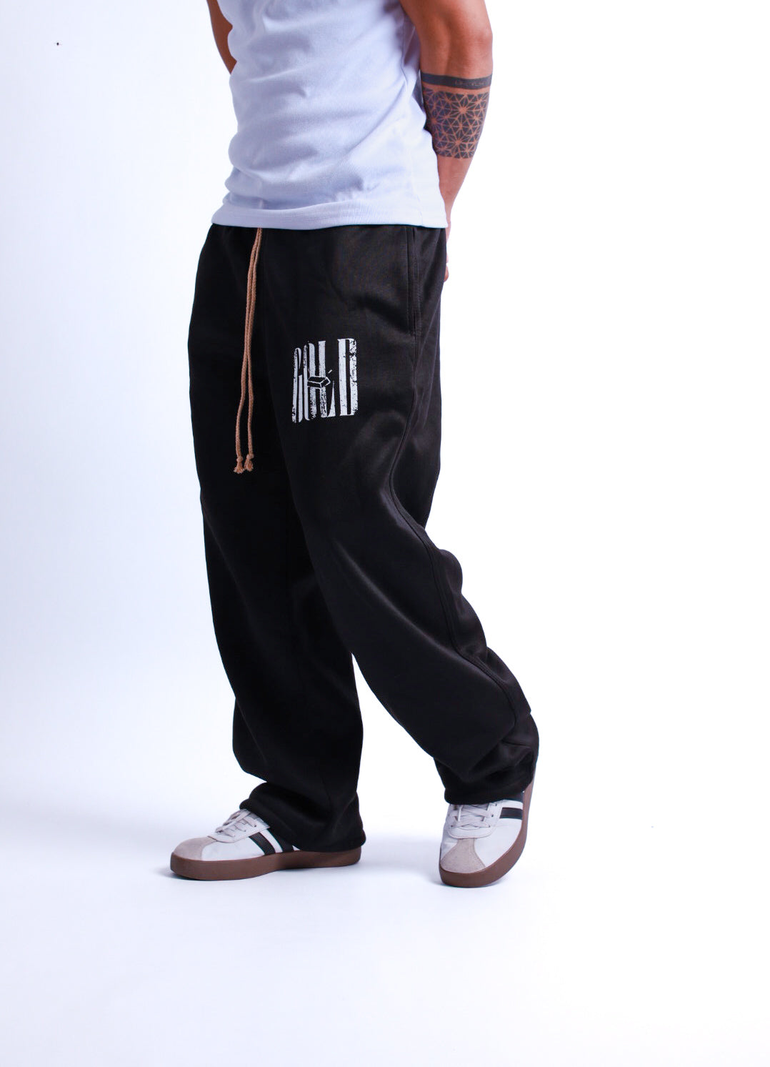 Wide Leg Pants Gold Never Fades on BLACK