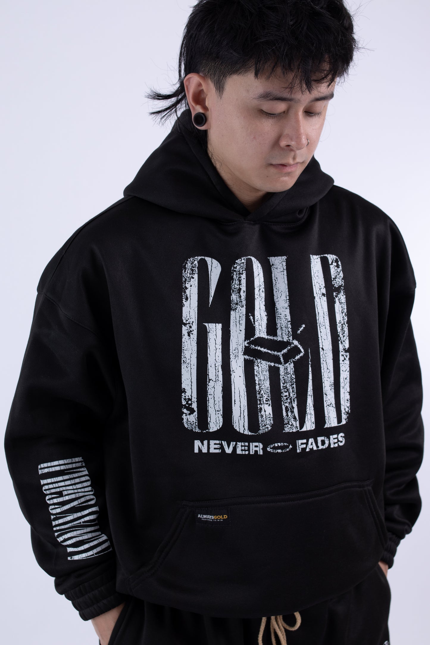 Alwaysgold Never Fades Hoodie on BLACK